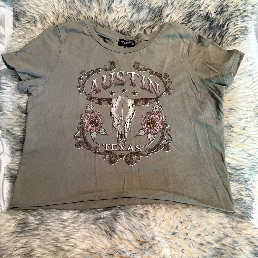 Olive Graphic Tee with Austin Texas Design Western